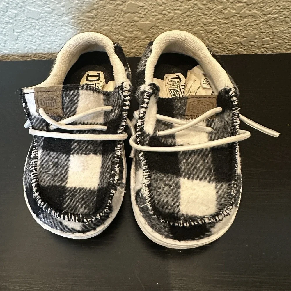 Hey Dude Wally Buffalo Plaid Black And White Shoes Baby Infant Toddler T5 5